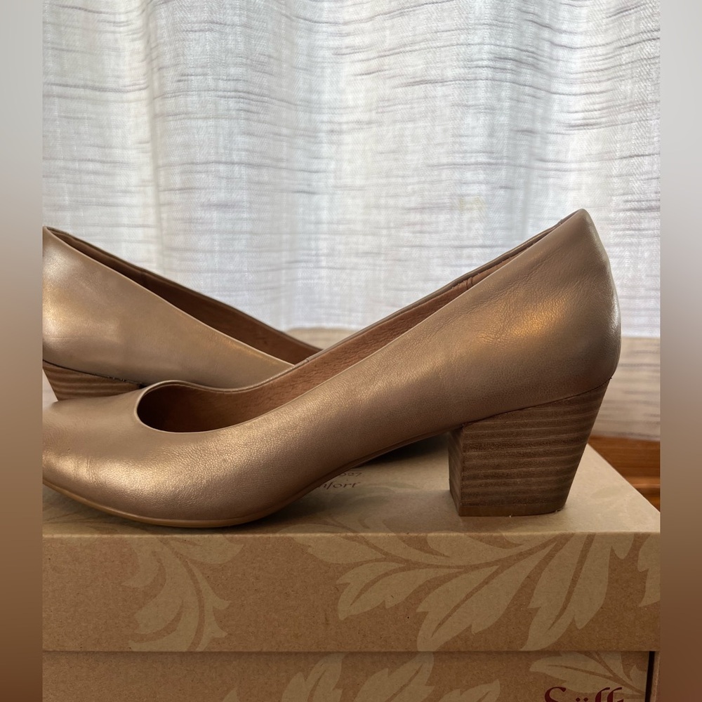 Sofft Lindon Heel - gold metallic leather
